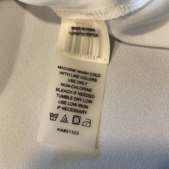 Vince Camuto - Picture 6 of 6